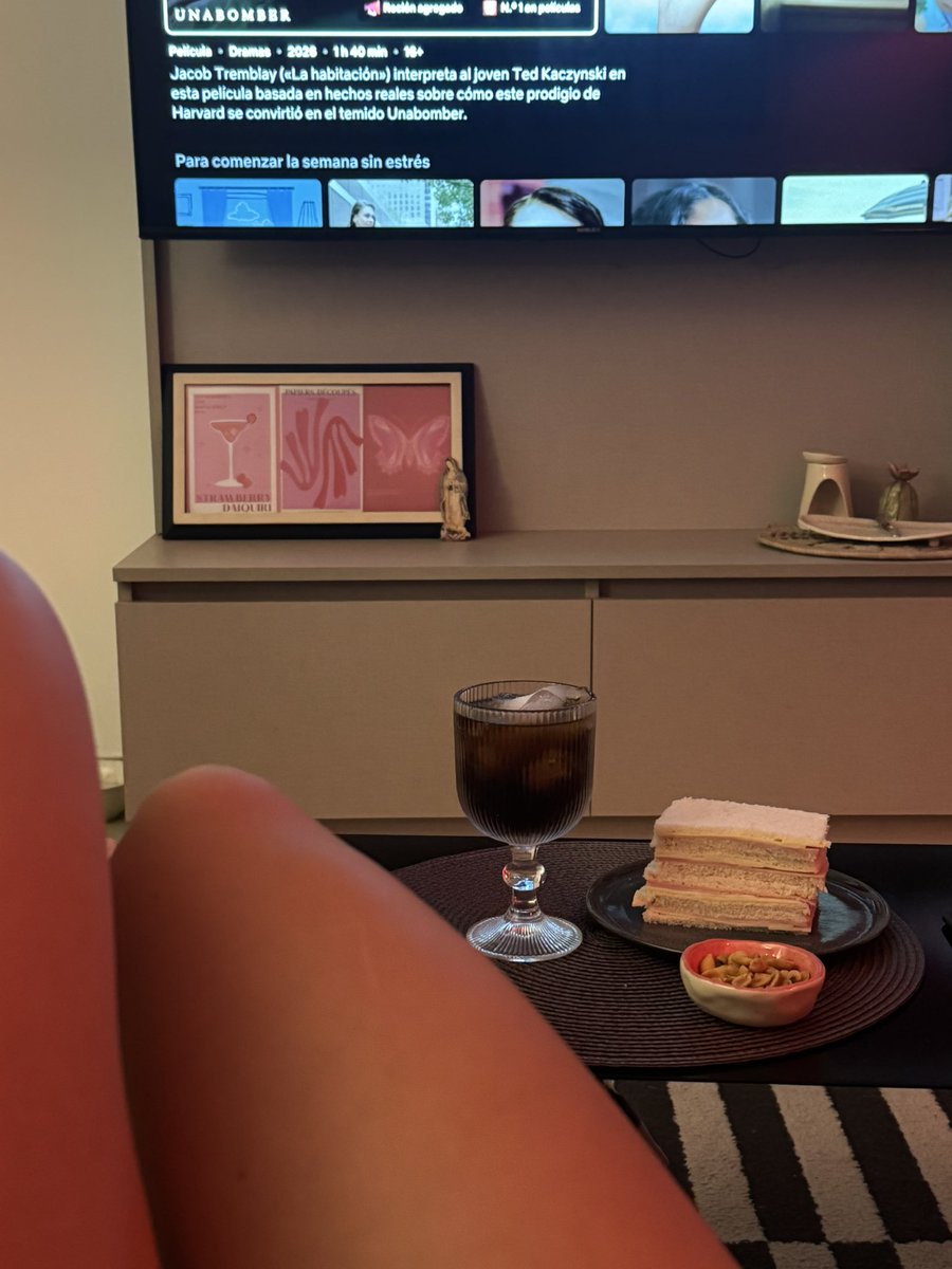 pxgianna's tweet photo. Así podrías terminar tu domingo si no fueras un gil https://t.co/ptHbSxC8Eh
