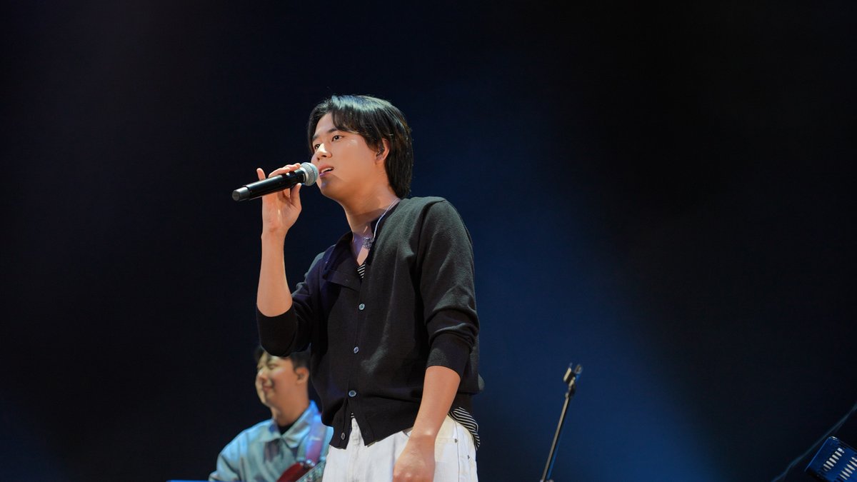kbsworld_enter's tweet photo. 이무진, 도쿄→가오슝 국내외 무대 누빈다! 가을 꽉 채운 ‘공연 강자’ 면모!

신생 레이블 ‘물음표’ 설립 후 본격 다채로운 공연 ing!
대학 축제부터 대형 페스티벌까지! 10월에만 7개 공연 출격!

국내 넘어 해외서 '뜨거운 러브콜'! 쉼 없이 이어지는 공연형 아티스트 행보!

[사진제공: 주일대한민국대사관 한국문화원]

#이무진 #LeeMujin
