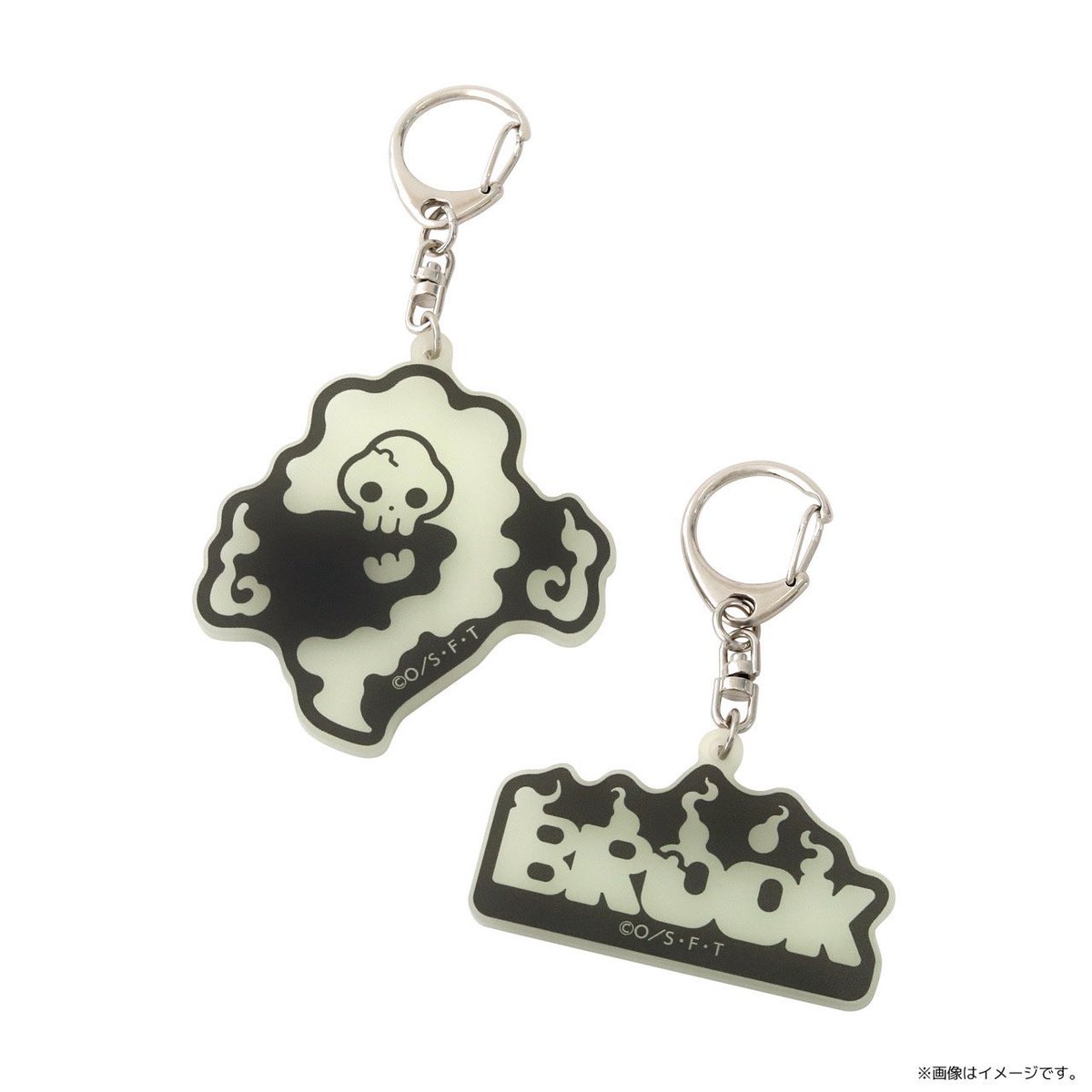 Eiichiro_Staff's tweet photo. 【グッズ情報】
⠀
光るギミックをコンセプトにした
ピカリ かがやくエレメントシリーズが登場✨
⠀
ブルックの〝霊魂〟の姿をイメージした
『Tシャツ』『ステッカー』『キーホルダー』が
#麦わらストア で10.9(金)より新発売！
⠀
#ONEPIECE https://t.co/mBMVGLZg5P