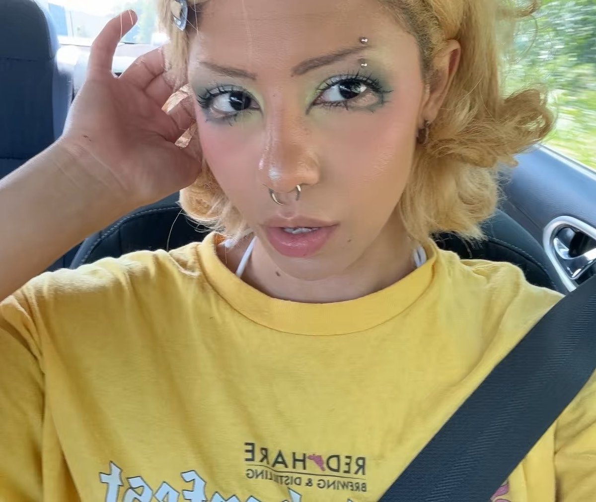 nymphokisses's tweet photo. I wanna recreate this look v soon https://t.co/c4GZQQYmm7