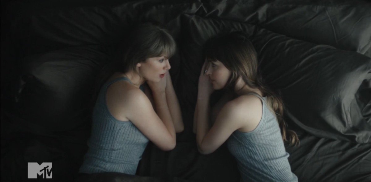 swiftrieeee's tweet photo. THEY LOOK LIKE SISTERS OMG 🥹

#PatientZeroMusicVideo https://t.co/xuCFhnBCdf