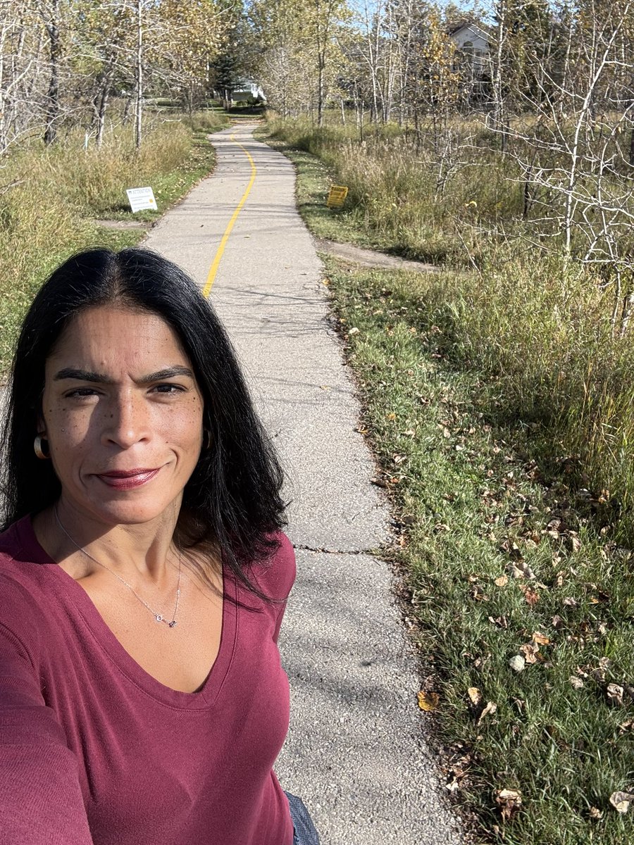 jambzecdn's tweet photo. Last week I walked 67+ km &amp; wondered if it was possible to avg 10/day &amp; hit an another PR, of 70 km? It’s my rest day, but did log 10, &amp;  71.29 km for the current Strava week!!! Optimal timing with days getting shorter &amp; weather cooling off. https://t.co/29HP5LmLcK