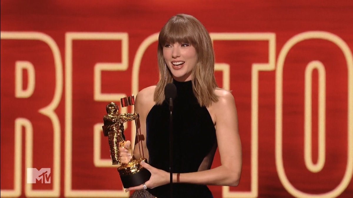 camintofolklore's tweet photo. MY GIRL 🥹
#vma #taylorswift https://t.co/M8K7IKdFrN