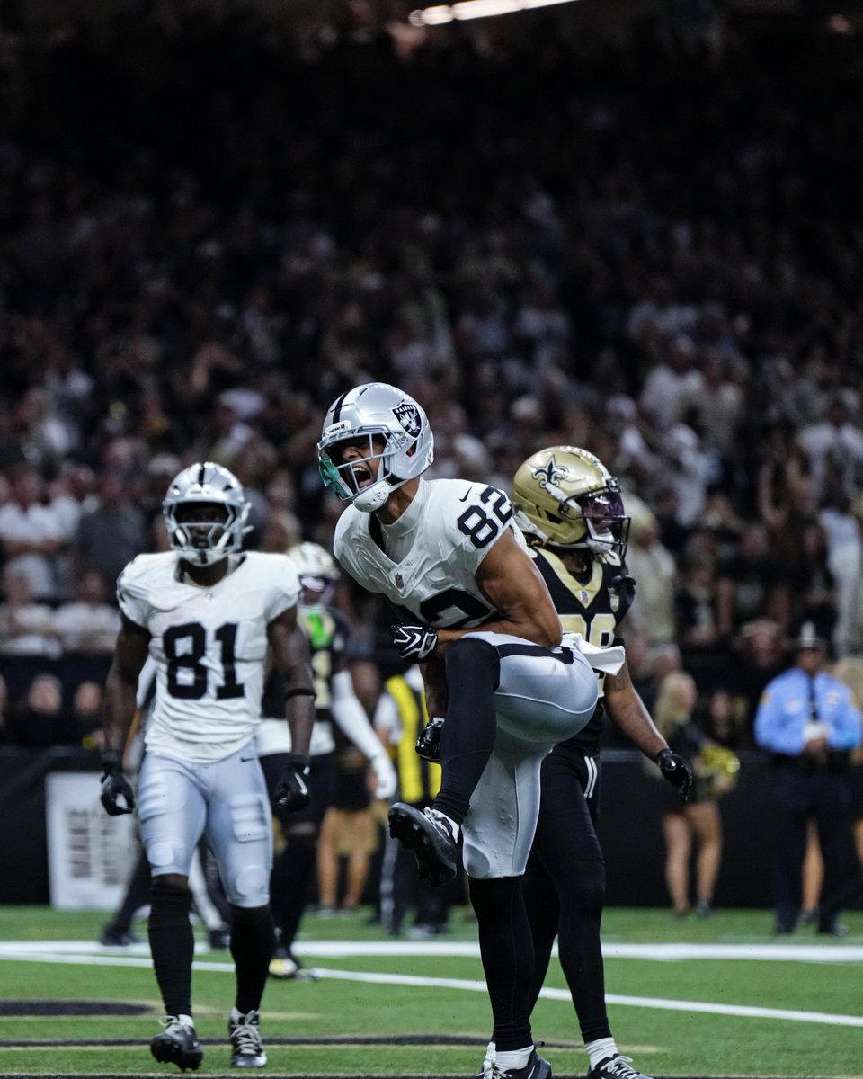 Raiders's tweet photo. Fired up in the 4th!

#RaiderNation https://t.co/UK21Sw5wxc
