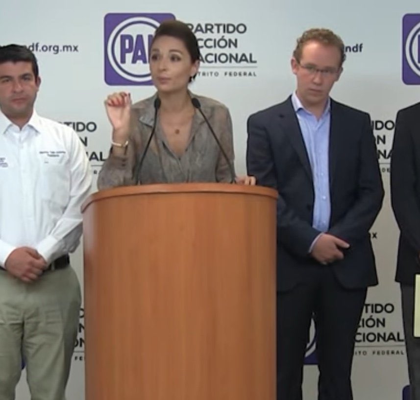 Chris4EV4's tweet photo. @LBallesterosM Los políticos del PRIAN. https://t.co/8WjCXp7gjH