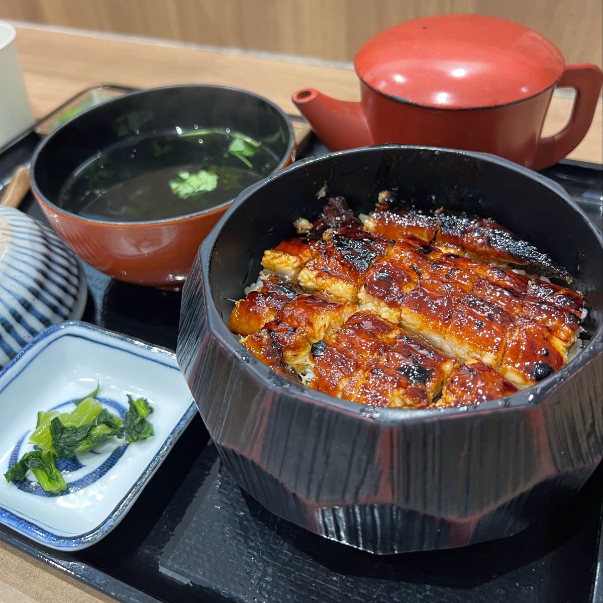 Tabbys_Base's tweet photo. 朝ごはんはひつまぶし https://t.co/tlqnZK5bLk
