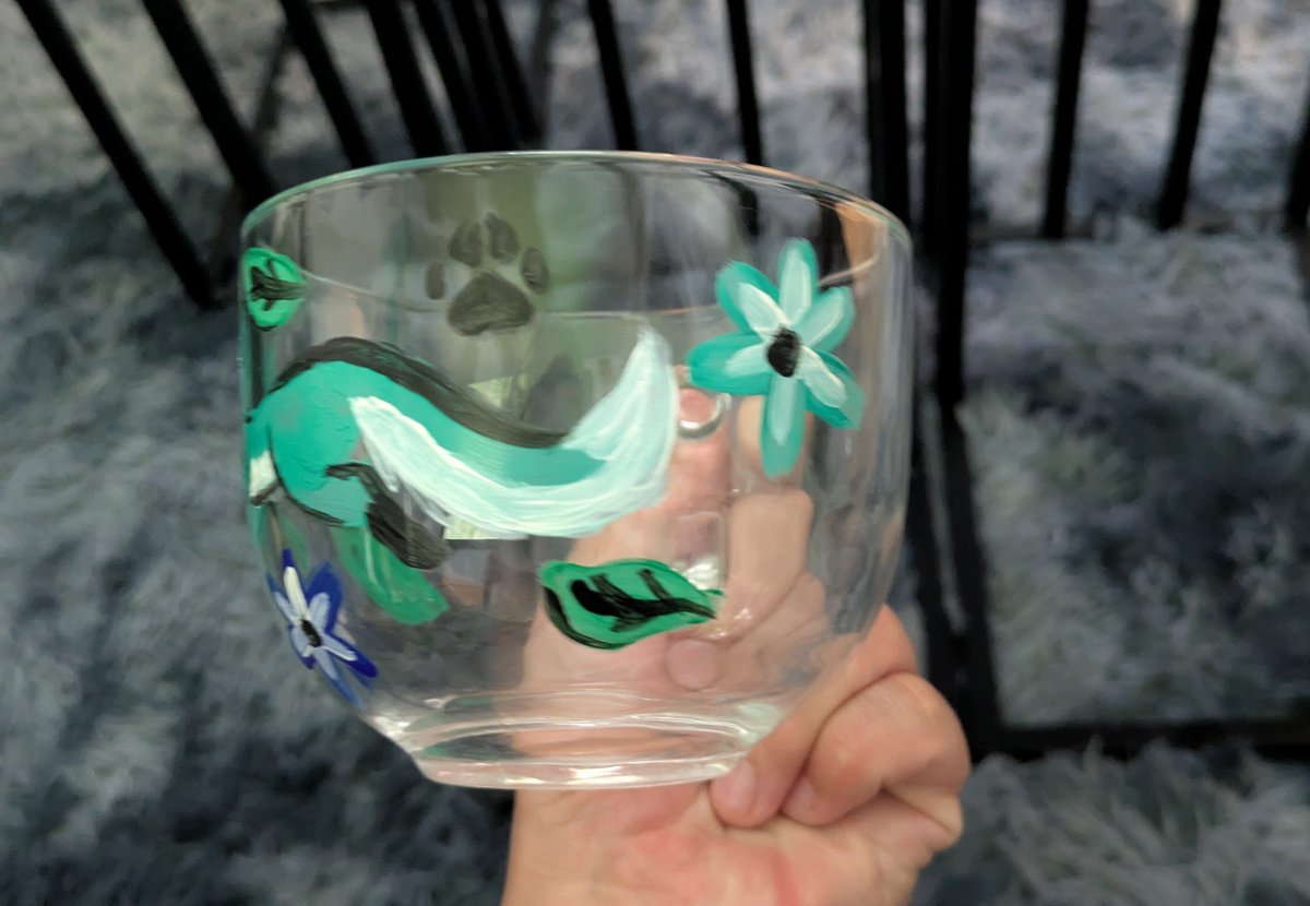 VegaFoxWolf's tweet photo. I just finished painting my new coffee cup and I am very proud of it. 🥰 https://t.co/q22NbuVzNQ