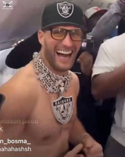 JrhLord's tweet photo. @Raiders https://t.co/bVc9xvIMHy