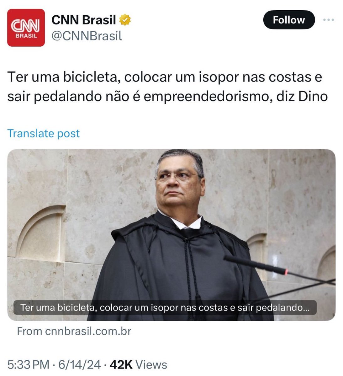 ClaudeLuca_'s tweet photo. Quem vem de casta superior  pensa assim mesmo, né Dino? https://t.co/UlhpnHYBPI