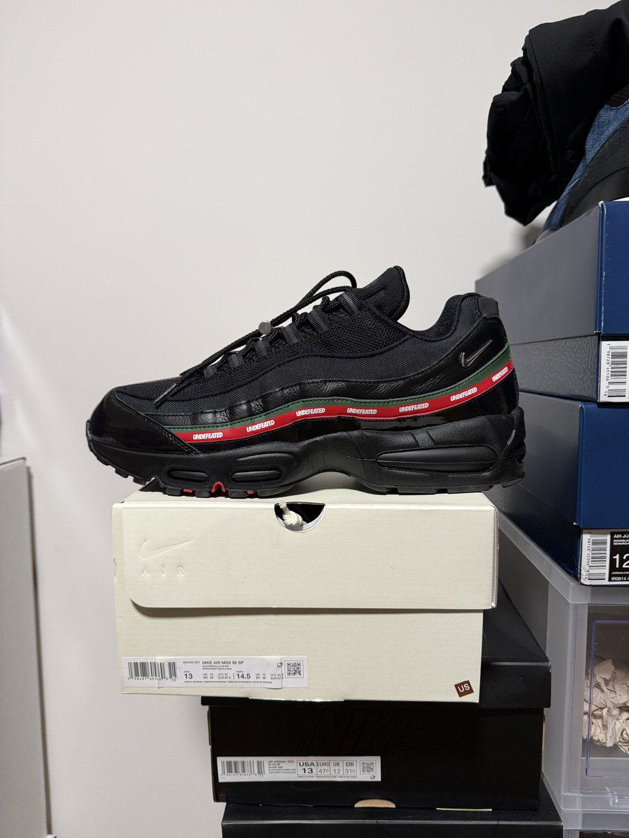 jordankeyser's tweet photo. FOR SALE

Undefeated Air Max 95 
Size 13
Worn 1-2x 
Comes with OG box and dust bag 

$110 shipped(gifted) https://t.co/En6jpSYMtM
