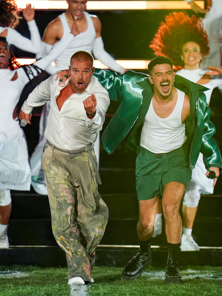 ricky_martin tweet picture