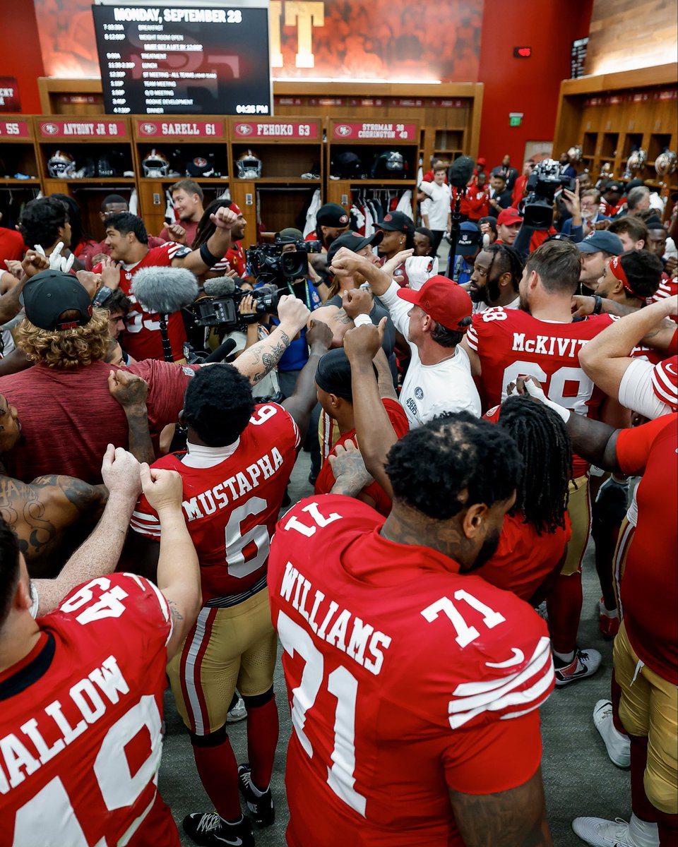 49ers's tweet photo. Locked in 😤 https://t.co/ZcTCuHsXJC