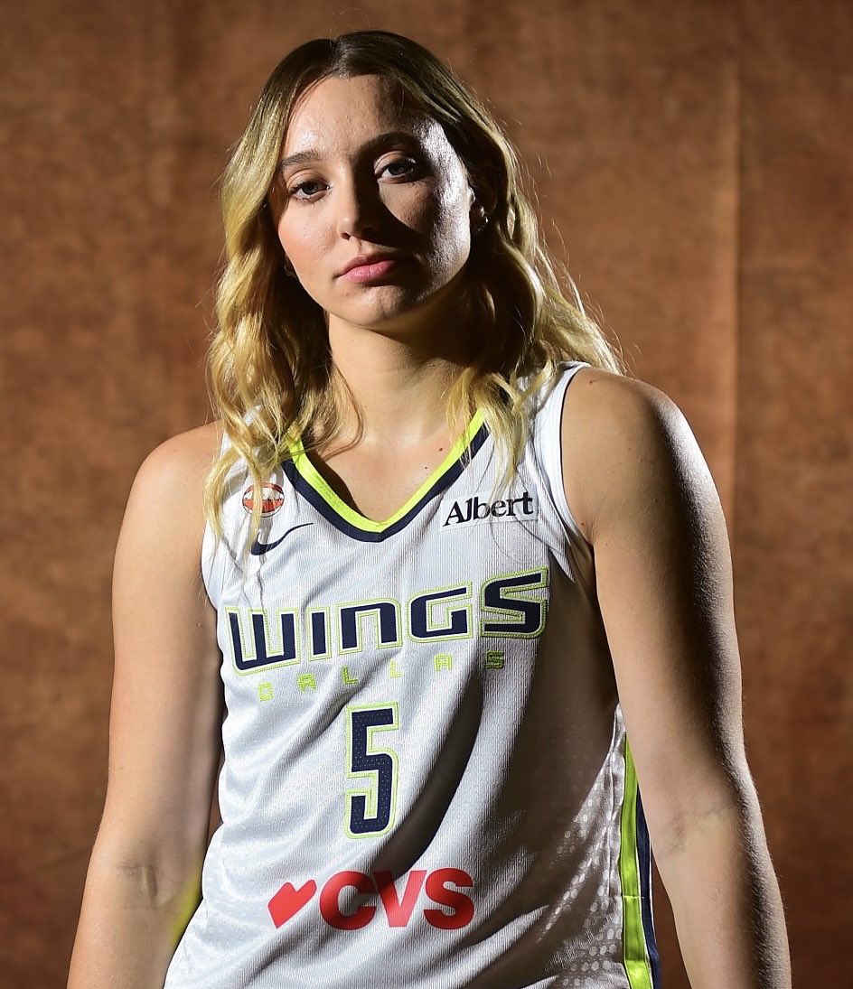 PolymarketHoops's tweet photo. Paige Bueckers has more points than the rest of her teammates combined in the first half.

It’s her playoff debut… https://t.co/szMhwJSdyn