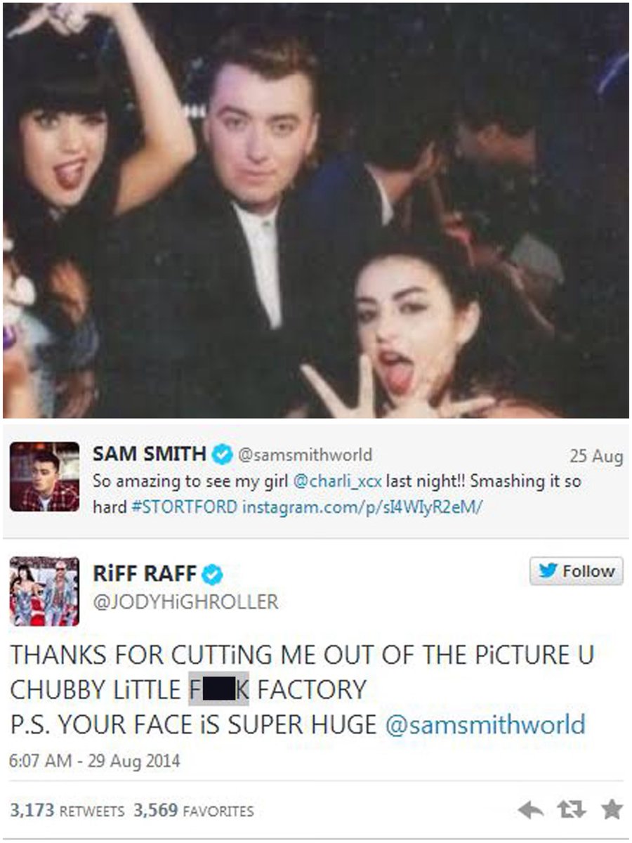 kaxishk's tweet photo. this still being one of the most hilarious moment in #VMAs history😭 https://t.co/yRpefj6SEW