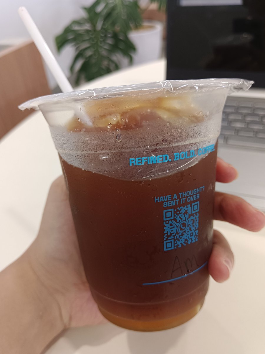 hollyglitters's tweet photo. awali hari dengan americano https://t.co/cpTadV2NuD