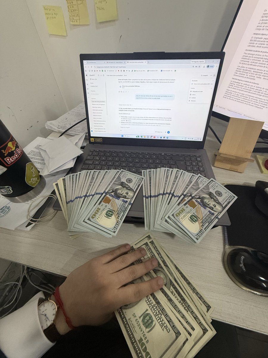 todeskho's tweet photo. Ensimismado 🤦🏻‍♂️💆🏻‍♂️ https://t.co/HYeXGyPdgl