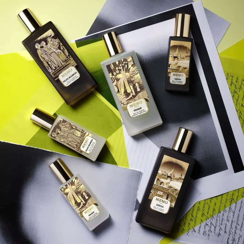 semiperfumer's tweet photo. 【メモ パリ（MEMO PARIS）】フレグランス好きにはすでに周知のブランド＜メモ パリ＞が、装いも新たにサロン ド パルファンに初登場

●オデオン オードパルファム
ローズ／トンカビーン／パチョリ
●オデオン ローズバッド オードパルファム
アプリコットシード／ローズ／ホワイトムスク
●インレ オードパルファム
オスマンサス／マテ／ホワイトムスク
●イータック オードパルファム
ベルガモット／マンダリン／ブラックカラント
●マデュライ オードパルファム
フローラルピーチ／ジャスミンサンバック／サンダルウッド
●キャップ カマラ オードパルファム
イランイラン／バニラ／アミリス
●オード メモ オードパルファム
ジャスミンアブソリュート／グリーンティー／レザーアコード
●イラ ド メル オードパルファム
ジュニパーベリー エッセンス／ジャスミンアブソリュート／ガーデニア
●オーシャン レザー オードパルファム
マンダリン／シダーウッド／マリーンレザー
●パレ ブルボン オードパルファム
カルダモン／バニラバーボン／ウード
●ポルトベロー ロード オードパルファム
マートル（銀梅花）エッセンス／ローズアブソリュート／レインアコード

全11種 30ｍL　27,280円／75ｍL　53,900円 (税込）
※オードメモ オードパルファムのみ100mLサイズ展開
会期：10月7日(水)～12日（月・祝）最終日午後6時終了