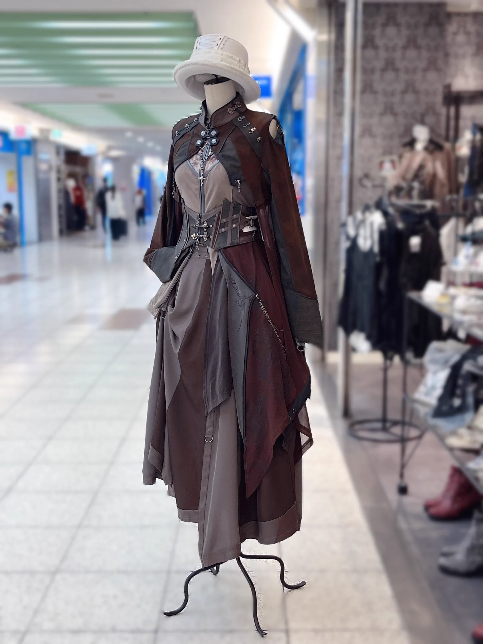 【値下げ】PSA9 アリソン・スカグリオッティ 衣装 世界に2枚 OZZ ONESTE 名古屋店 على X: 