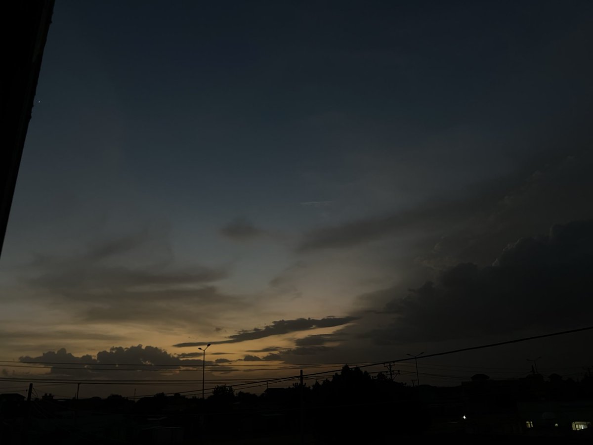 Ashtarkasa's tweet photo. Beautiful sky of my hometown 
#obeid https://t.co/WYv9w2pbwm