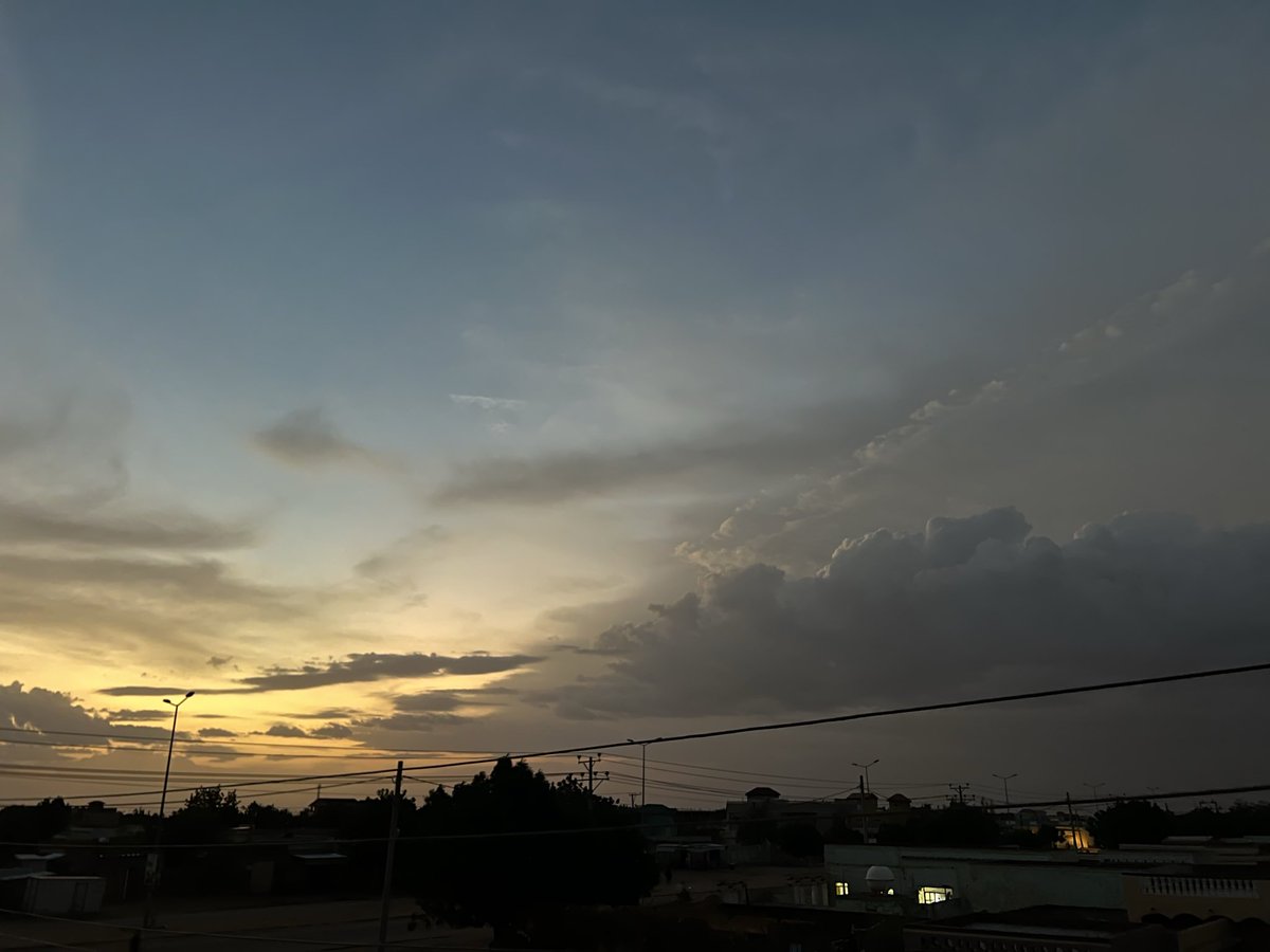 Ashtarkasa's tweet photo. Beautiful sky of my hometown 
#obeid https://t.co/WYv9w2pbwm
