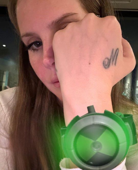 Lanaphoria's tweet photo. https://t.co/Ff8eKW9T5j