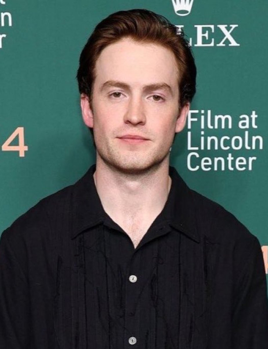 NexusMutante's tweet photo. CICLOPE TÁ VINDO! 😎 Kit Connor aparece MORENO no tapete vermelho de "A Long Winter" durante o 64º Festival de Cinema de Nova York.

Com as filmagens do filme dos mutantes em breve, isso pode indicar que seja a cor do cabelo do Scott. Gostaram? https://t.co/msgeSuzKnb