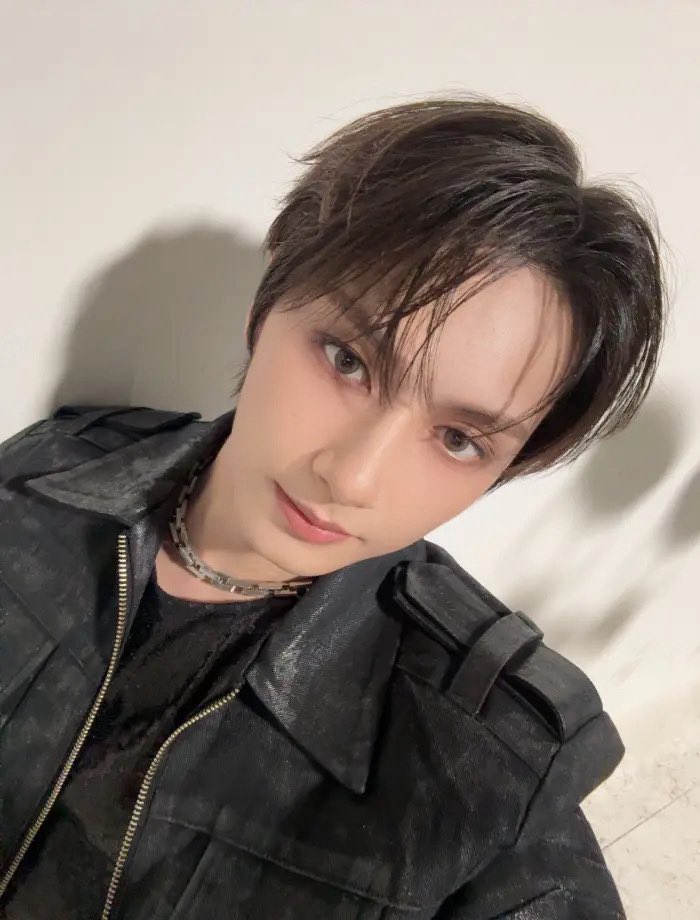 moontomeetyou's tweet photo. 🖤 https://t.co/eHFRLtAF6C