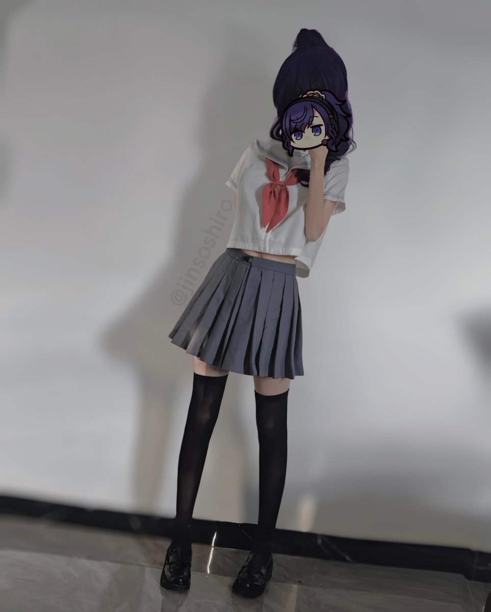 jinsoshiro's tweet photo. 超不经意间展示我垫的大雷，盛ってる巨乳だよ~
#朝比奈真冬 #prsk_cos https://t.co/5xHrt6fS4j