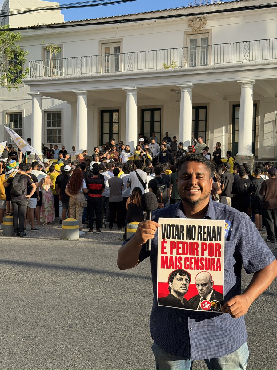 giuargolo's tweet photo. Fui agredido por conta desse cartaz. Só fizeram provar meu ponto. https://t.co/9RiibLWm6W