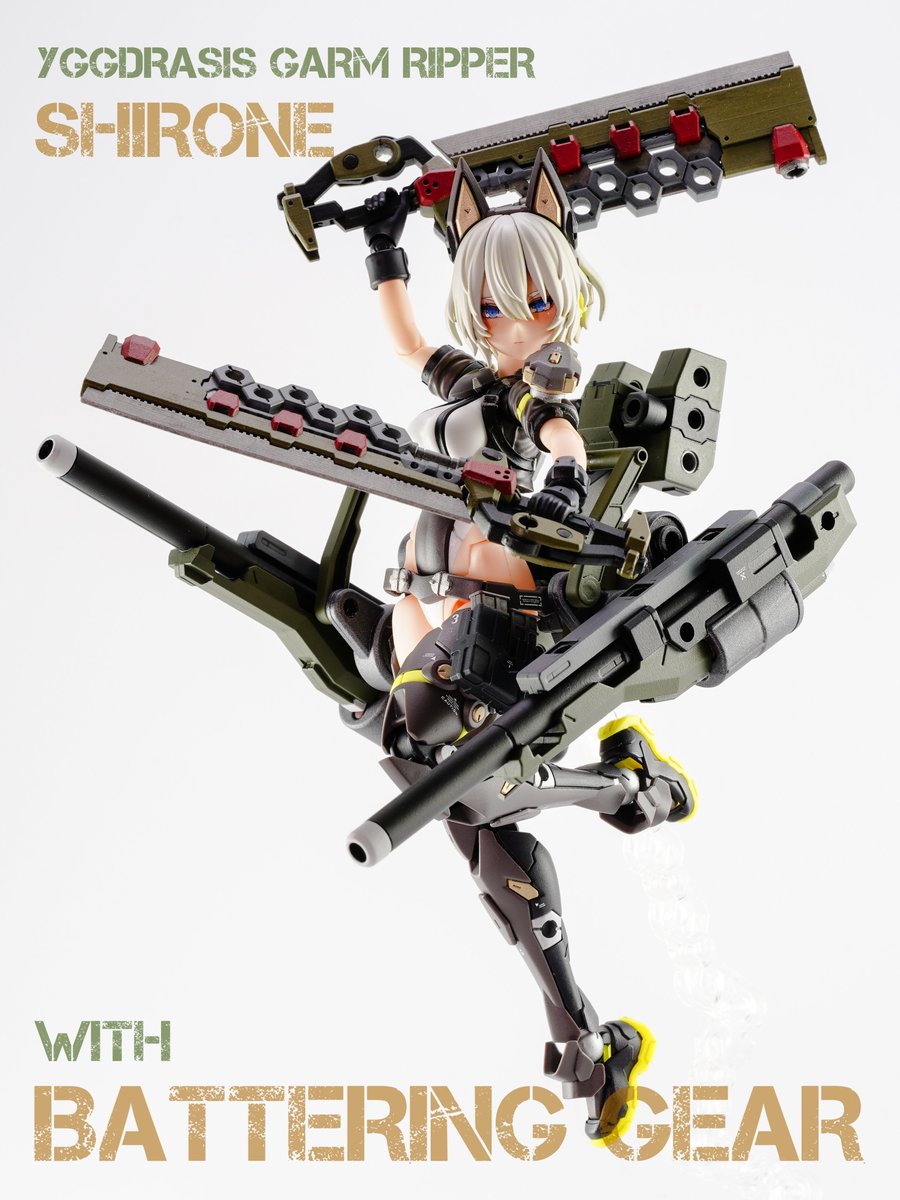Blue_or_Grey's tweet photo. うちのガルム、白音の新装備が完成しました。

静粛化と合わせた奇襲作戦でメガミバトルに挑んでいましたが、同クラスでも防御重視のメガミには全く歯が立たないので対策として用意したバタリングギアです。
ロケット砲と巨大な双刀で敵装甲の破壊を狙います。

「この装備なら、敵の殻を割るのも容易でしょう」