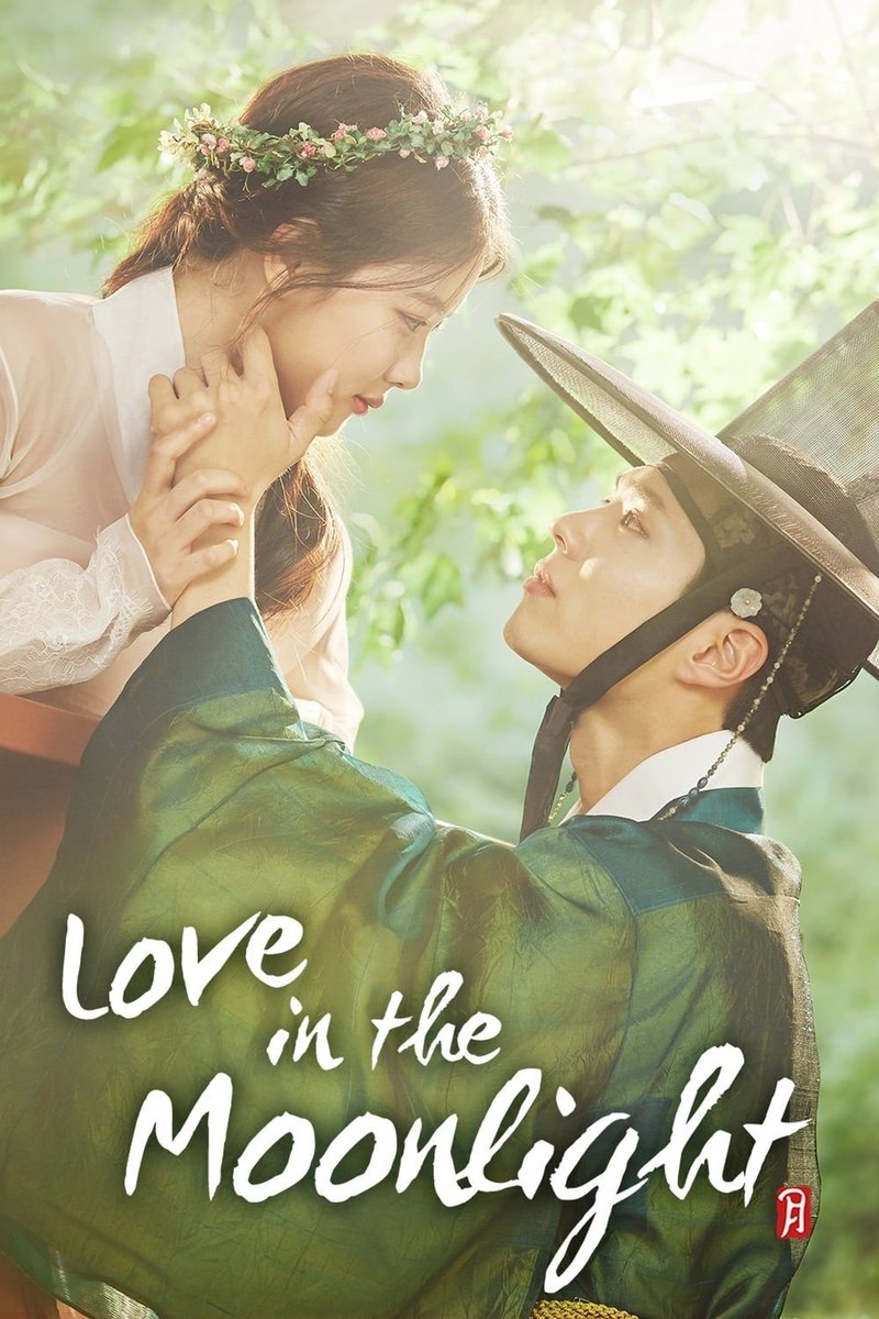 kdramfan's tweet photo. A classic gender-bender sageuk, #LoveintheMoonlight has a few flaws of its own, but its charm remains unforgettable. The actors played their roles well, and the drama has a great OST that makes it even more engaging to watch. https://t.co/JSkTH7zEj3