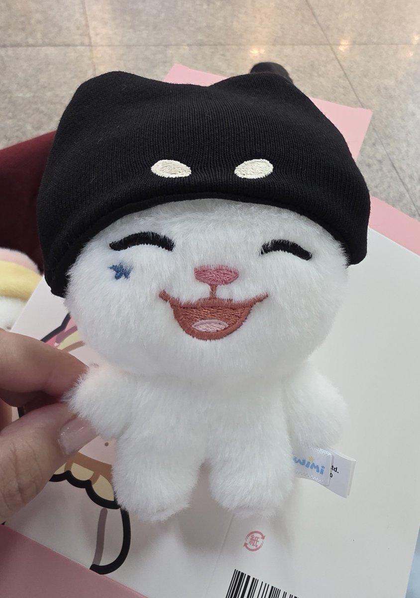 loosejellyfish6's tweet photo. ㅈㄴ 웃김 소라게 햇피 https://t.co/yVRznLiyXB