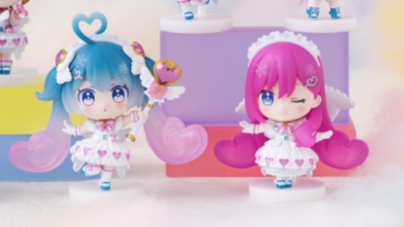 DailyNegitoro's tweet photo. Day 769: Snow Miku 2027 mini figures! #初音ミク #巡音ルカ #ネギトロ #negitoro #mikuluka #VOCALOID https://t.co/sWpQGSZ0Ma