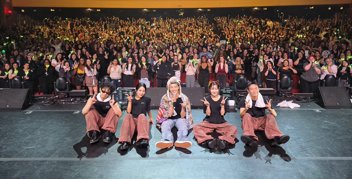 528hzkr's tweet photo. 💚 #B_ONAIR

That’s a wrap on tape: roots👏🏻👏🏻👏🏻

Thank you to every 💚Ahgase💚 who came along for the ride and made every stop so special🫶🏻

What a ride. So many good times,
so many good memories.

I’ll be back😎👍🏻
Until we meet again🐥💚

#JAYB #제이비 #528Hzkr 
#2026tape_roots_USA