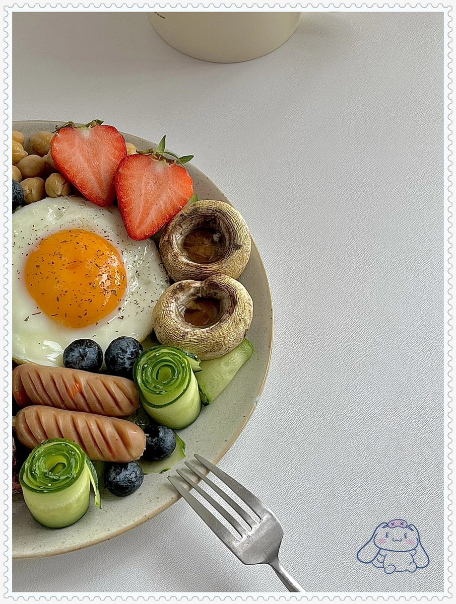 KelliGobbi7ui's tweet photo. Hoy me preparé un desayuno rápido y delicioso: tostada de aguacate, un café caliente y unas fresas jugosas. Es perfecto para empezar el día con energía https://t.co/ZJIpSRrTAm