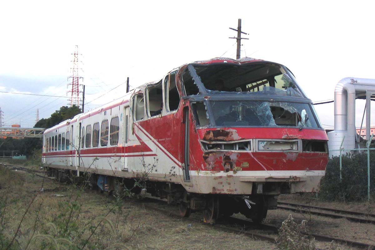 yogoren's tweet photo. あれから24年。あの時は名電築港のあたりまで事故車両を見に行きました。 https://t.co/c2GMIK3BYx