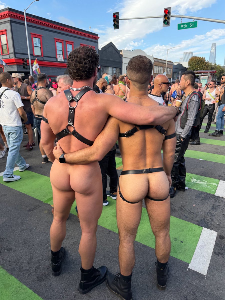 sl_utboys's tweet photo. first folsom in the books ✅ 

yall wanna hit it from the front or back? https://t.co/tTwMA3Wiir