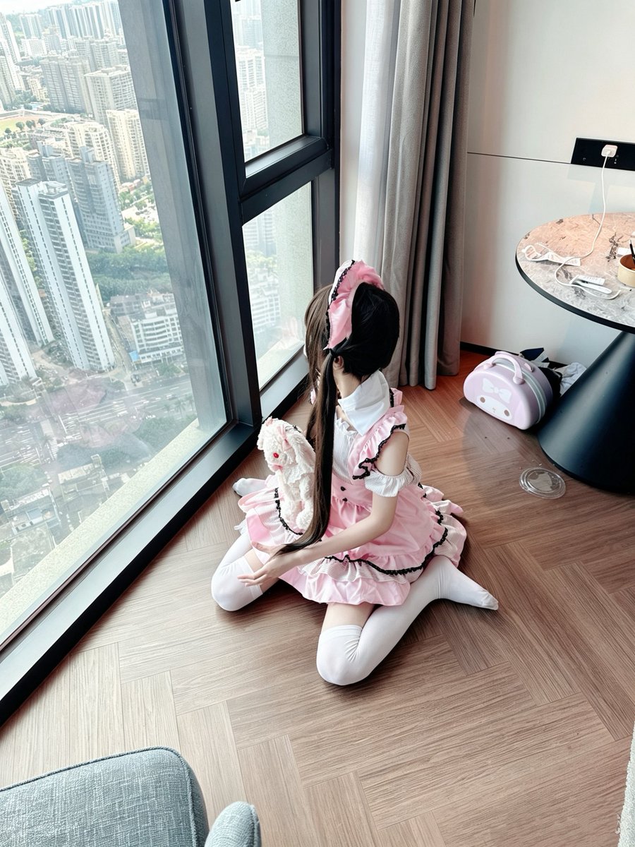 fatima11376890's tweet photo. 人机滚一边，现在来一个正常男生，信不信我分分钟把你聊🐍了 https://t.co/i2rAF6tg4t