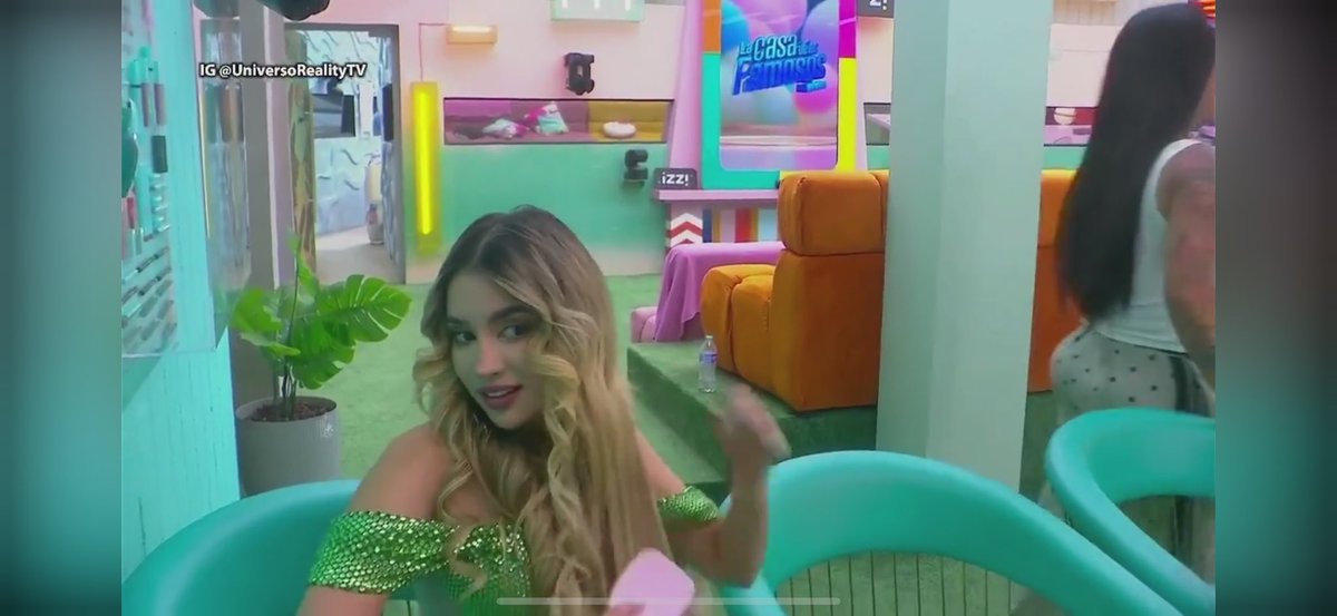 TeamPijamasMx's tweet photo. A SU MANERA CALLANDO HOCICOS DEL POR QUÉ ELLA SÍ ESTÁ JUGANDO 💋🗣️👏🏻

BRIANDA A LA FINAL 💖 https://t.co/S8UCGdVM4O