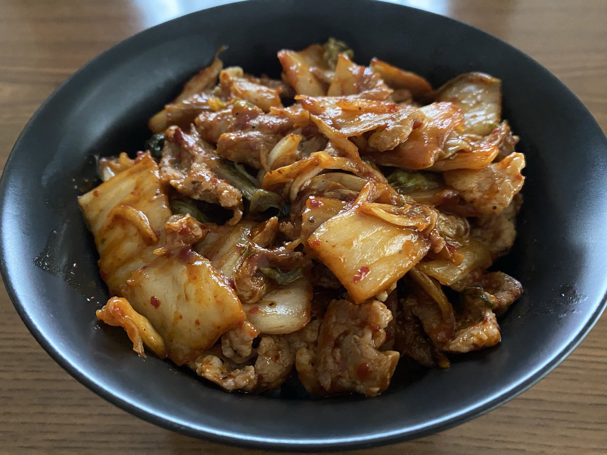 yamatontakeru's tweet photo. どんぶり弁当生活269日目‼️
今日は、豚キムチ丼🎵

#料理好きな人と繋がりたい 
#お弁当 https://t.co/FNWIGAeoR2