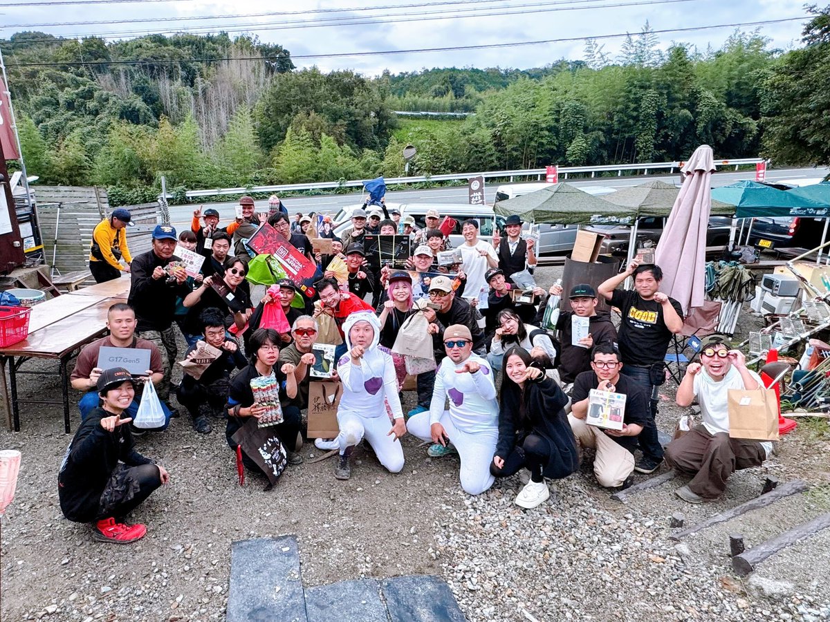 W8Lp3's tweet photo. ネイチャーバトルフィールドの7周年祭に参加。
昨日もたくさん笑った笑笑
#ネイチャーバトルフィールドBB
#ダイユニ
#フラットファクトリー https://t.co/MIHqIRLcsa