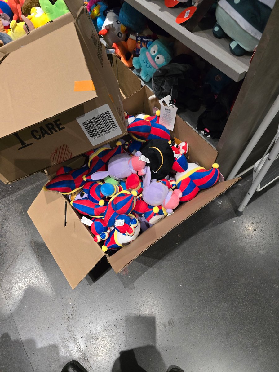 junketsu600's tweet photo. ok, I decide to wait until they give us a octavia
hmmm store or online hmmmmmm
#HelluvaBossVerosika #HelluvaBoss
#plush #Plushies https://t.co/ZyV8pRSSOV