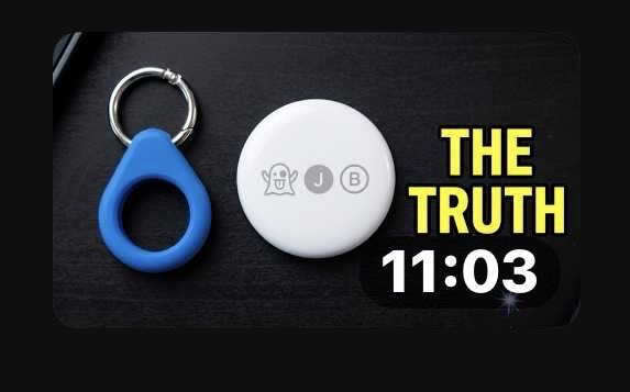 TechTalkComfy's tweet photo. Are Apple AirTags actually worth it for keeping track of your keys or backpack? 🏷️🤔
I just dropped a video sharing my honest thoughts on the tracker!
Head to my profile page and click the YouTube link in my bio to watch! 👇 https://t.co/N6lAtPeRlV