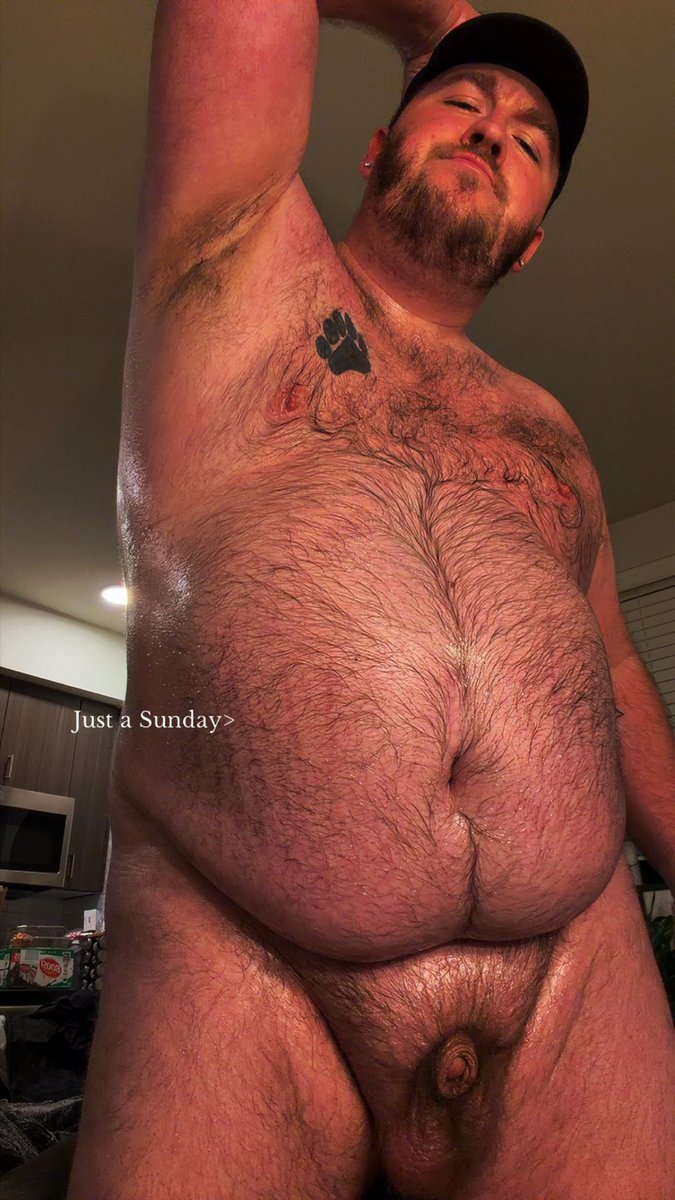 GainerPig9's tweet photo. Gainer Exhibitionist Pig in his natural habitat 😈🐷 I love showing off my fat body and tiny dick 

#gainer #smallcock https://t.co/bVVWWdFqe5
