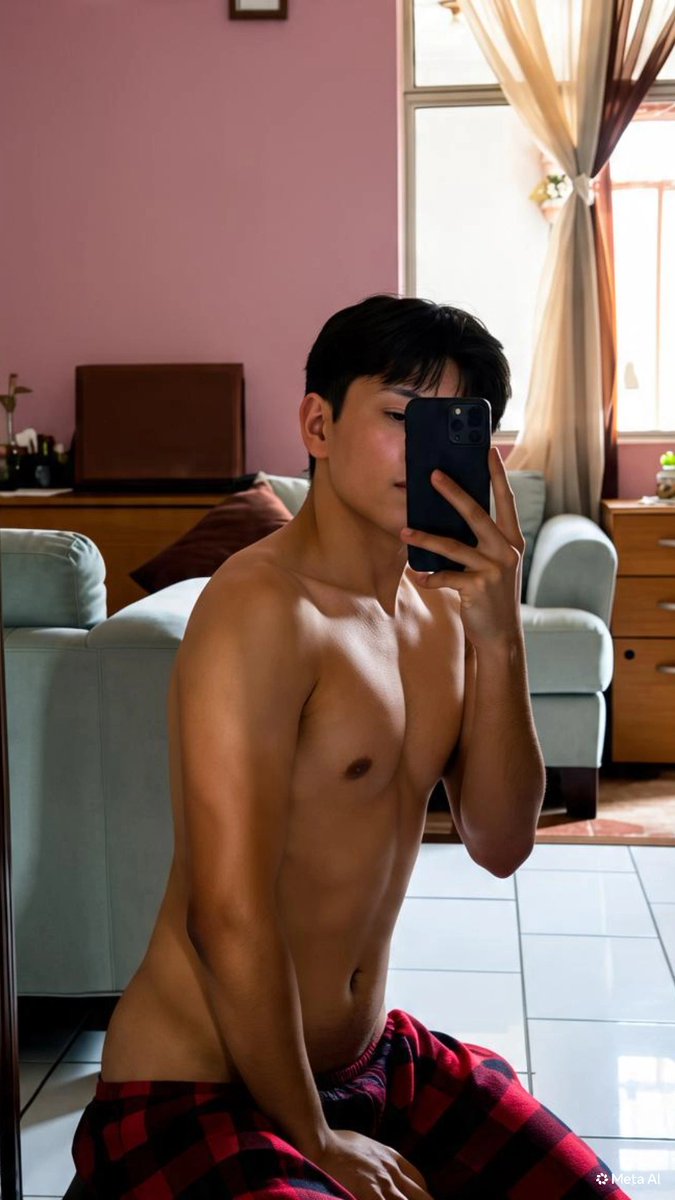 FfUpdt's tweet photo. Hablamos por insta? 
Ig: @Lex0.only 
#gay #lgtb https://t.co/TDd5DZa8ck