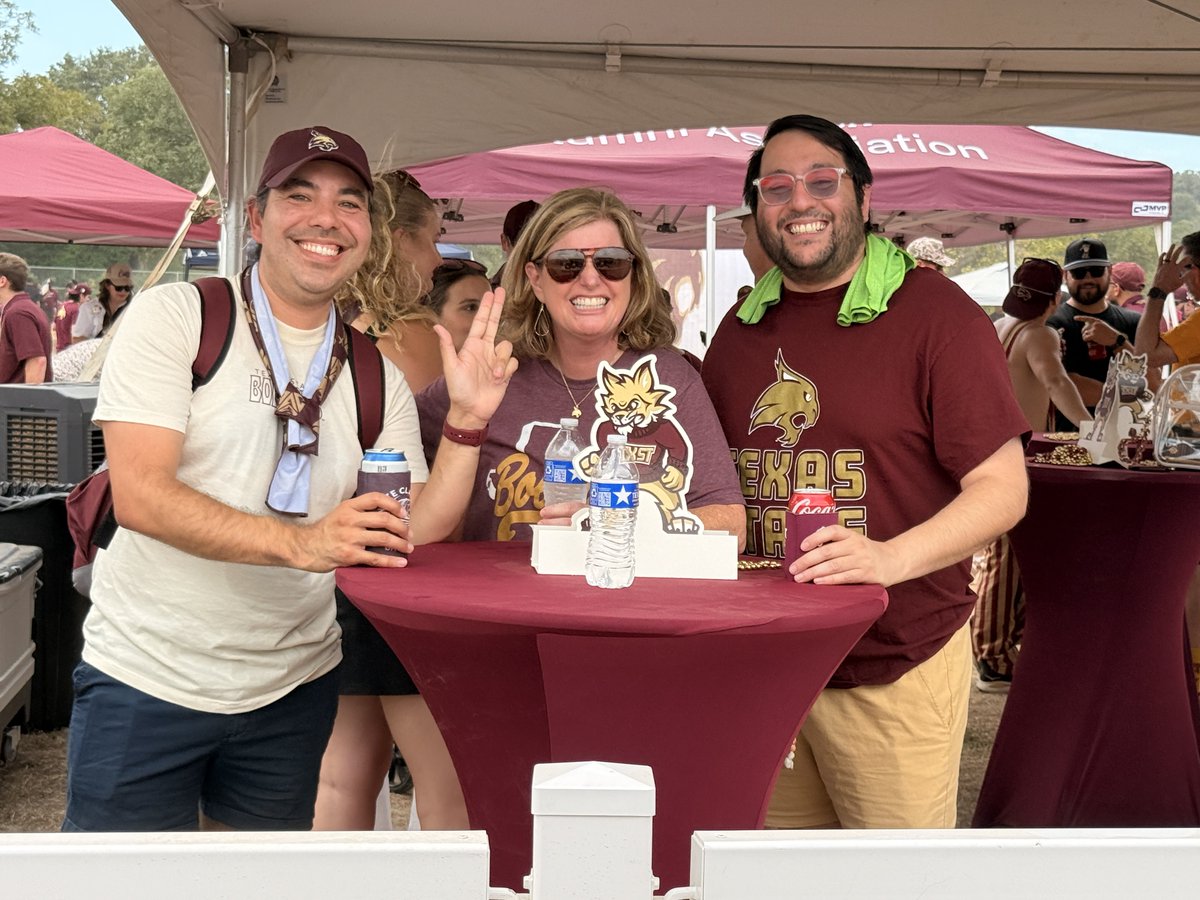 kdamp's tweet photo. Then, it was back over to Boko’s Backyard to check in on the tailgate action. It’s getting better every week as @txstatealumni and @txst students figure things out. In the shade, live music, so much space, closers to the stadium, off the pavement… so many wins. Still hot! Ha🐾⭐️ https://t.co/dmtXS4fBEe