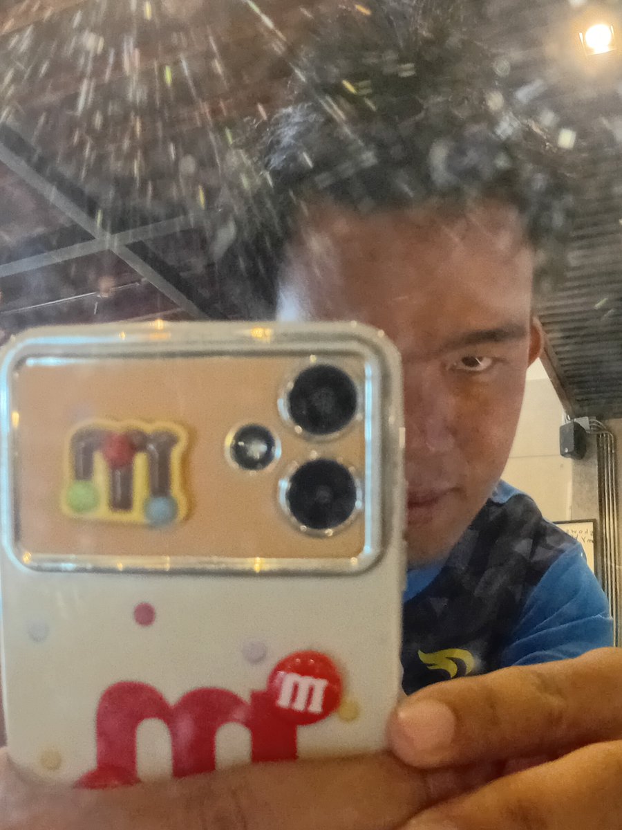 tirencedion's tweet photo. I’ve gotten used to it, but things still don't quite click. Did you know? 😋💛🌻🇺🇲🇹🇭 - Tirence xx

ผมชินได้แต่ไม่ลงตัว รู้ยัง?😋💛🌻🇺🇲🇹🇭 - Tirence xx https://t.co/HAnGhT1cbV