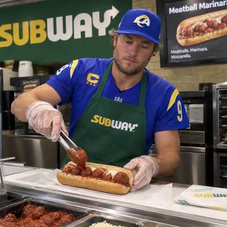 WuPigClan's tweet photo. Stafford even toasted that bitch for him https://t.co/rkkW1hSWWe