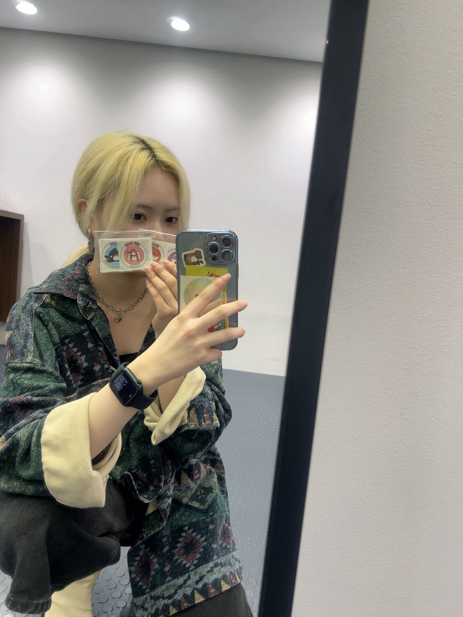 emashiro_0213's tweet photo. 📍渋谷西武B館2階にて
matilda dept POPUP開催中❣️

今日から三日間いるよ！
みんな遊びに来て♡

#kpop https://t.co/SmUaI4t3lh