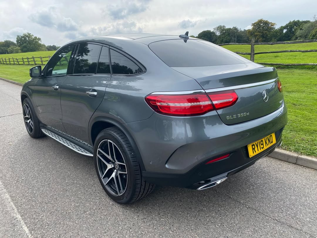 sudeaylin13's tweet photo. SOLD - Mercedes GLE 350d Coupe | The Athletic Diesel

Sleek coupe style. SUV attitude. 3. 0L V6 diesel, 258 PS, 620 Nm torque. 0-62 mph in 7. 0 seconds. 9G-TRONIC auto. 4MATIC AWD. MBUX Superscreen with three 12. 3-inch displays. AMG Line or https://t.co/C7mnwd4Cua